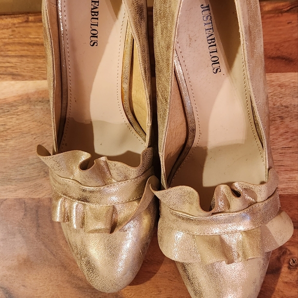 Shoes - Picture 2 of 3